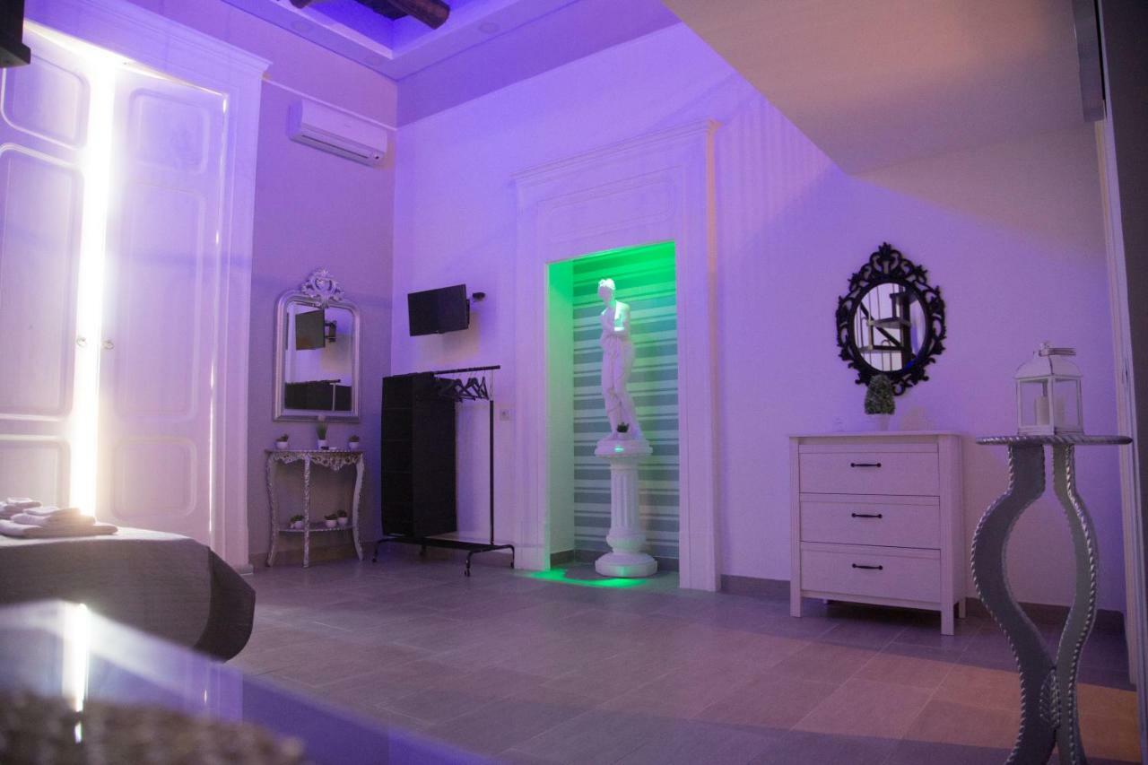 Vesuvius Luxury Suites Napoli Eksteriør billede